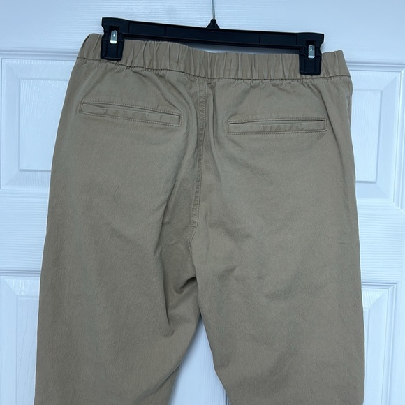 Old navy khaki’s mens small slim built in flex small - Picture 3 of 5
